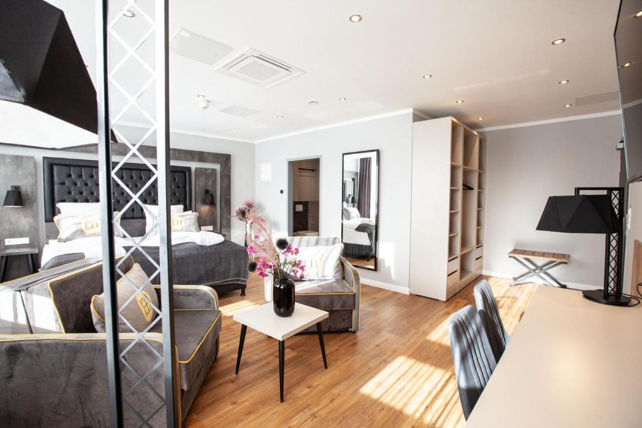 Elens Hotel BRE Екстериор снимка
